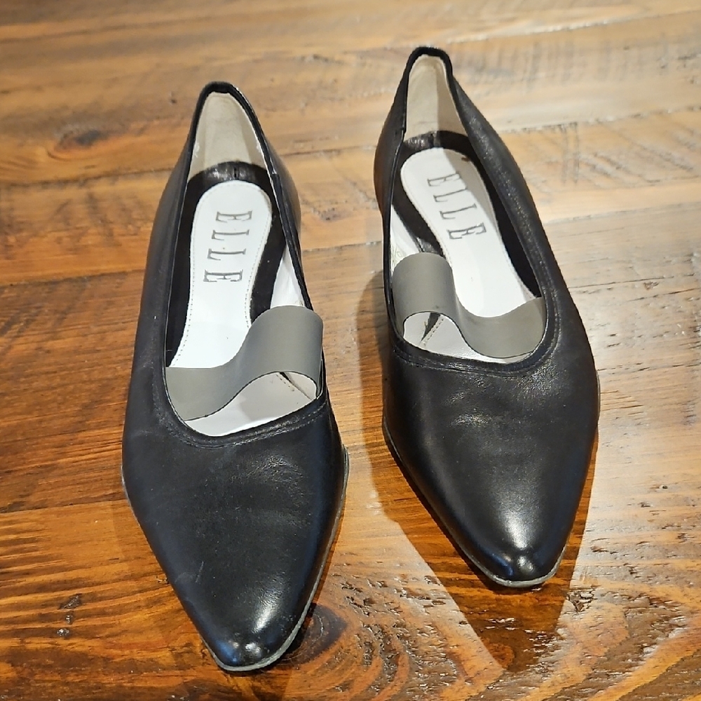 ELLE BLACK KITTEN HEEL PUMP